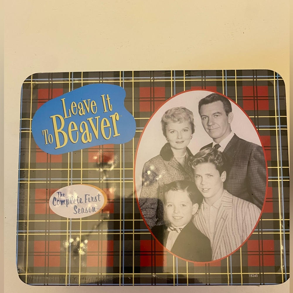 Leave It To Beaver First Season Limited Edition Tin Lunchbox DVD Set NEW SEALED